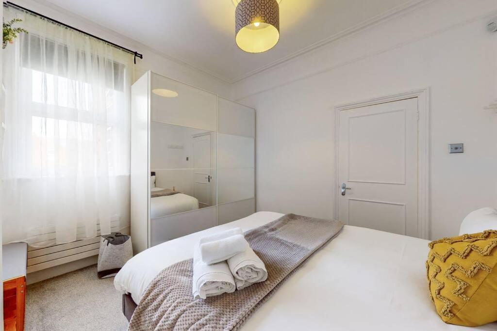 Spacious 2Bd Apartment Cricklewood Λονδίνο Εξωτερικό φωτογραφία